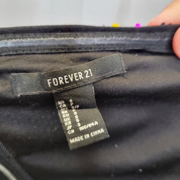 Forever 21 Multicolor/Silver Sequin Off the Shoulder Crop Top, S - Picture 4 of 9